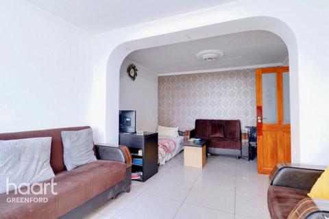3 bedroom end of terrace house for sale, Compton Crescent, Northolt