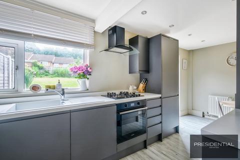 4 Vicarage Road, Woodford Green, IG8 8NH