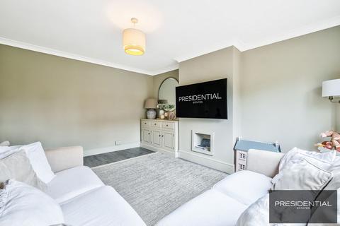 4 Vicarage Road, Woodford Green, IG8 8NH