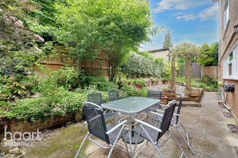 28 Valley View, Biggin Hill, Westerham, TN16 3QL