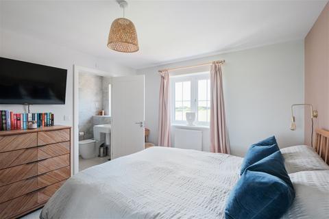 25 Coates Drive, Pinvin, Pershore, WR10 2DH