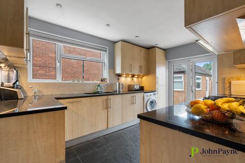 50 Maidavale Crescent, Coventry, CV3 6GA