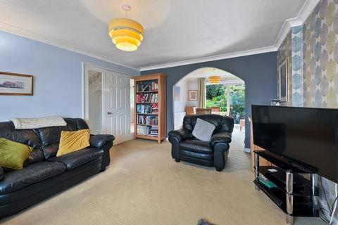 4 bedroom detached house for sale, Fleming Close, Braintree, CM7