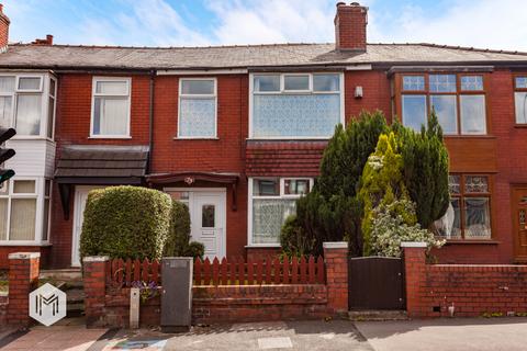 3 bedroom terraced house to rent, Bradford Road, Bolton, Greater Manchester, BL3 2HE