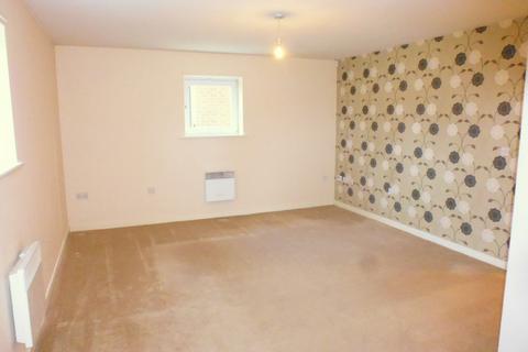 2 bedroom flat to rent, Torrent Close, Wilnecote, B77