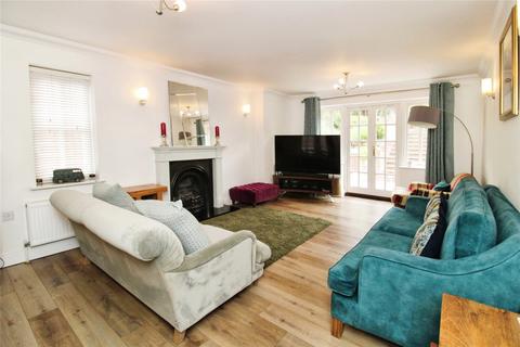 4 bedroom detached house for sale, Kings Meadow, Great Cornard, Sudbury, Suffolk, CO10