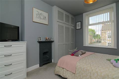 2 Peterborough Terrace, Bradford, BD2 3DL
