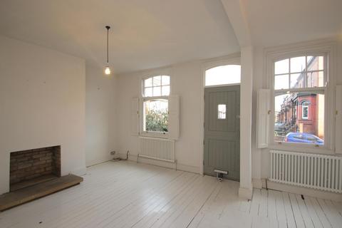 3 bedroom terraced house to rent, Methley Lane, Leeds, West Yorkshire, LS7