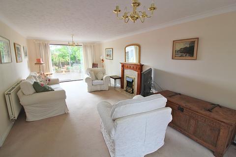 41 Conningsby Drive, Pershore, WR10 1QX