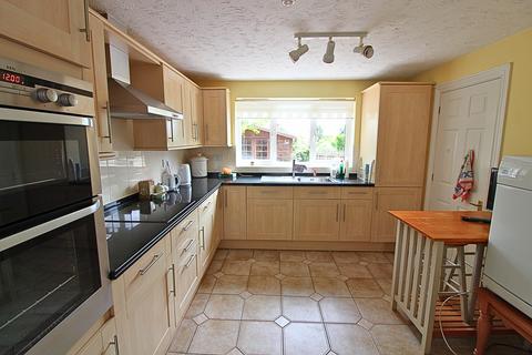41 Conningsby Drive, Pershore, WR10 1QX