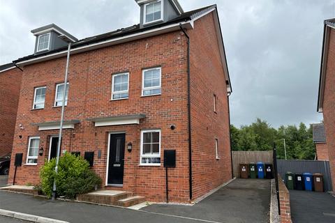 3 bedroom terraced house for sale, Greencroft Lane, Hyde, Manchester , Greater Manchester, SK14 3GL