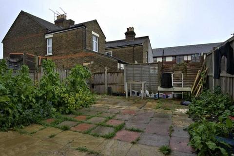 4 bedroom terraced house for sale, Southend on Sea SS1