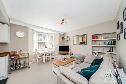 1 bedroom ground floor flat for sale, Burton Road, London, Greater London, SW9