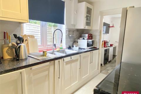 2 bedroom maisonette for sale, Connaught Road, Barnet, Hertfordshire, EN5