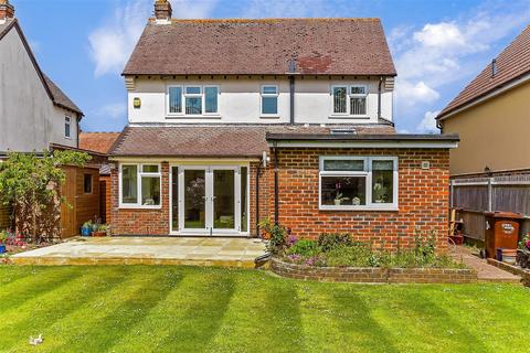 4 bedroom detached house for sale, Parklands Avenue, Bognor Regis, West Sussex