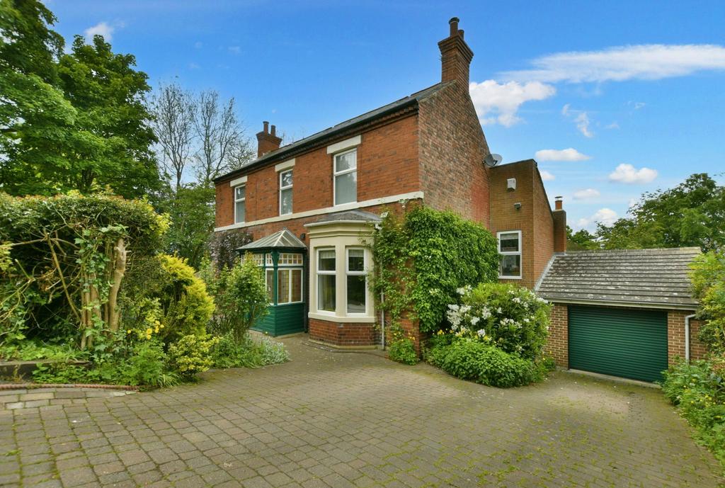 Tyne View Avenue, Whickham 4 bed detached house for sale £575,000