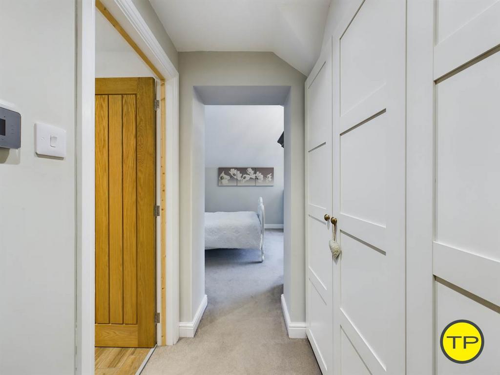 Hallway to main bedr