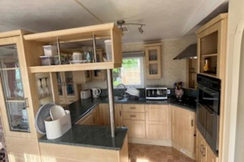 2 bedroom static caravan for sale, 10 Willow Lake, Wortwell IP20