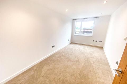 2 bedroom apartment for sale, Camberley, Surrey GU15