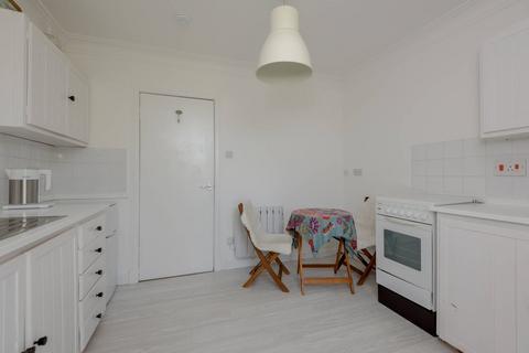 7/5 The Square, East Linton, EH40 3AD