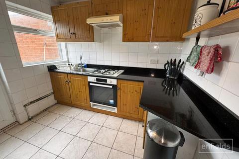49 Alder Road, Southampton, SO16 5EG