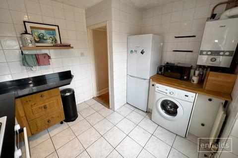 49 Alder Road, Southampton, SO16 5EG