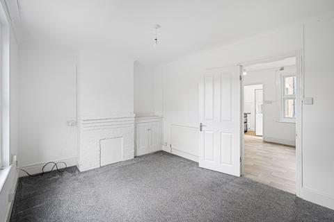 2 bedroom semi-detached house to rent, Sandy Lane, Dartford, DA2