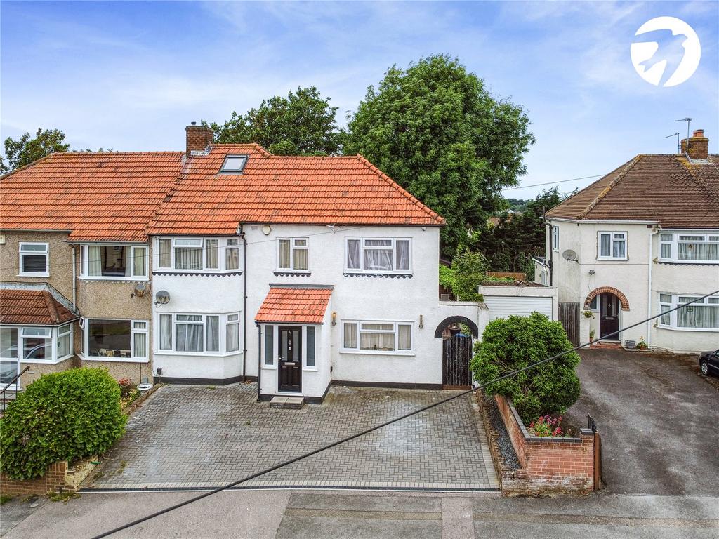 Manse Way, Swanley, Kent, BR8 5 bed semidetached house for sale £575,000