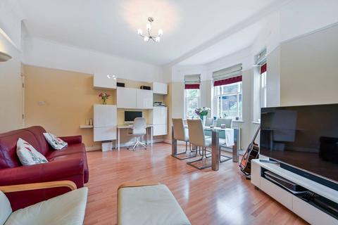 2 bedroom flat for sale, Lewisham Way, Brockley, London, SE4