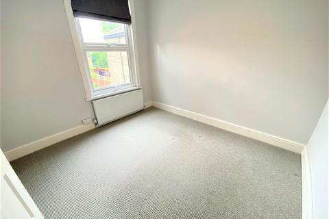 1 bedroom maisonette for sale, Derby Road, Enfield, EN3 4AW