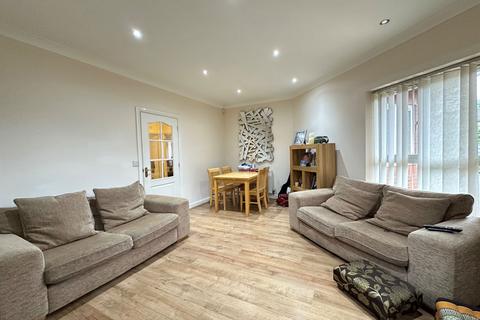 undefined, Chapelview Close, Gee Cross, Hyde, SK14 5PT
