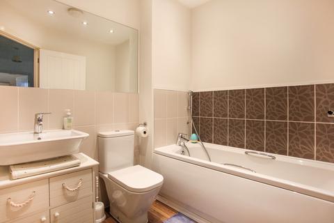 38 Summers Way, Moreton-in-marsh, GL56 0GA
