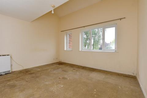 15 Salem Place, Northfleet, Gravesend, DA11 9QA