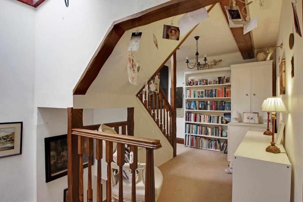 1st Floor Landing
