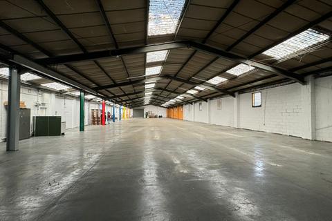 Warehouse to rent, Edenbridge, Kensington, TN8