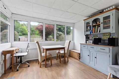 2 Riverside, Forest Row, RH18 5HB