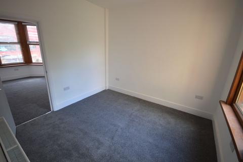 2 bedroom flat to rent, Ley Street, Ilford