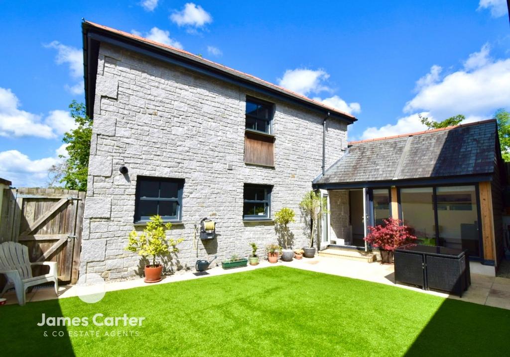 College Green, Penryn TR10 2 bed detached house for sale £410,000
