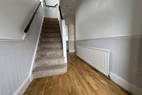 3 bedroom terraced house to rent, South Park Crescent,  London, SE6