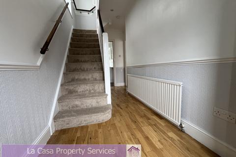 3 bedroom terraced house to rent, South Park Crescent,  London, SE6