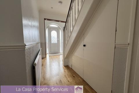 3 bedroom terraced house to rent, South Park Crescent,  London, SE6