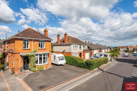 4 bedroom detached house for sale, Brooks Road, Street, BA16