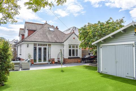 5 bedroom detached bungalow for sale, Gleadowe Avenue, Christchurch, BH23