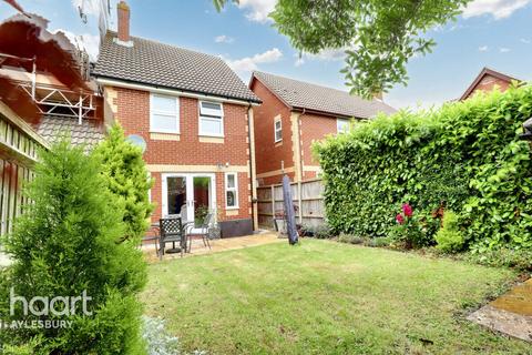 3 bedroom detached house for sale, Chaffinch, Aylesbury