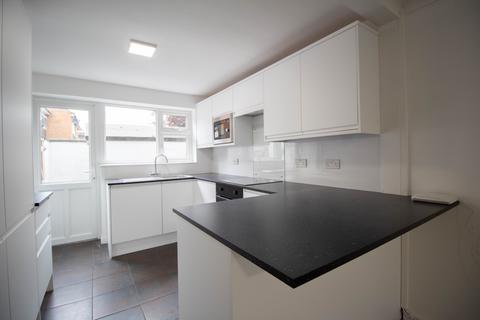 3 bedroom terraced house for sale, Dolphin Court, Hough Green, Chester