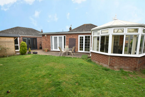 3 bedroom detached bungalow for sale, St Lukes Grove, Humberston, Grimsby, DN36