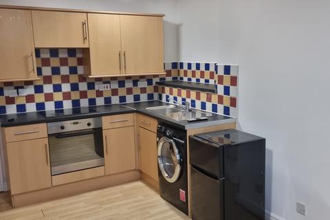 1 bedroom apartment to rent, Cross Road, Leicester LE2