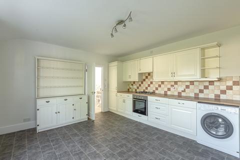 2 bedroom apartment to rent, Elmbourne Road Balham SW17