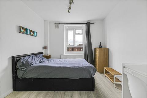 4 bedroom apartment to rent, Stockwell Gardens Estate, London, SW9