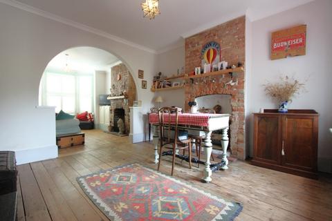 48 Mayers Road, Walmer, Deal, CT14 7RH